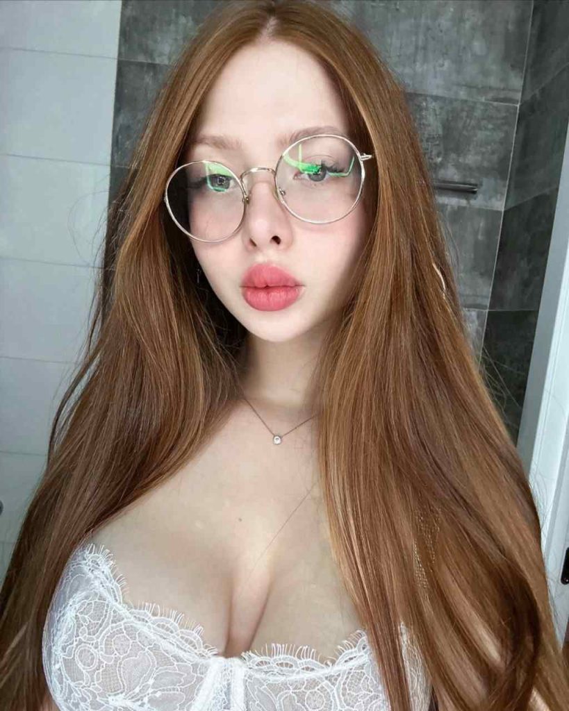 Эскортница Соня